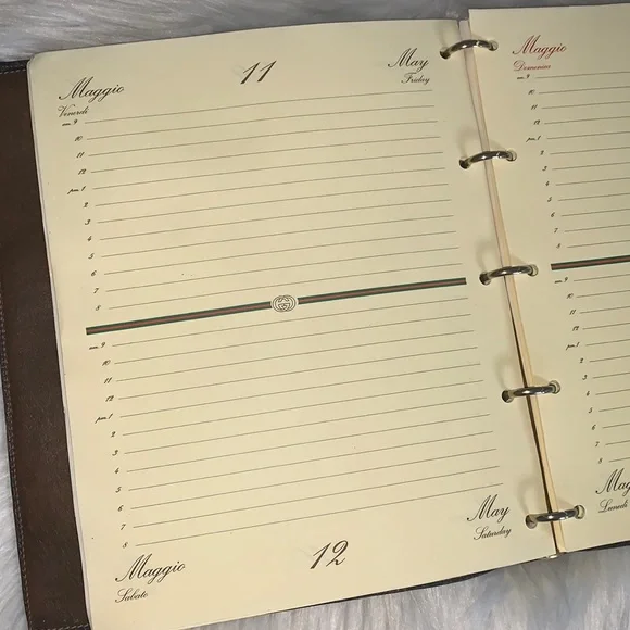 SOLD🎉🚨🚨Gucci Vintage Agenda / Silver pen - Picture 4 of 17
